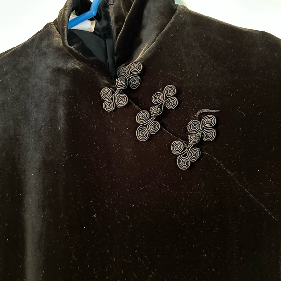 Velvet formal dress - Picture 2 of 5